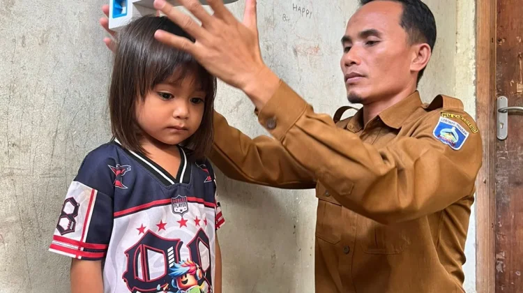 ITDC Salurkan Dana Lelang MotoGP untuk Cegah Stunting di Desa Rembitan