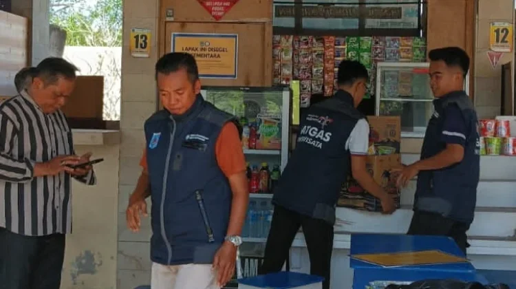 Bandel Tak Bayar, Lapak THR Loang Baloq Disegel