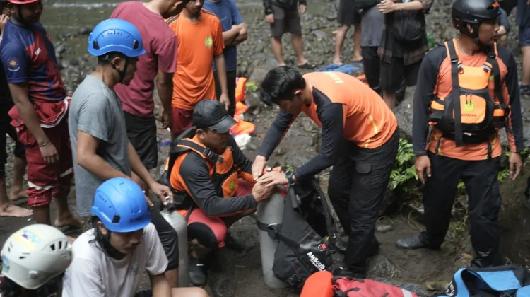 Terseret Arus saat Debit Air Naik, Pemuda Santong Hilang di Tiu Bombong