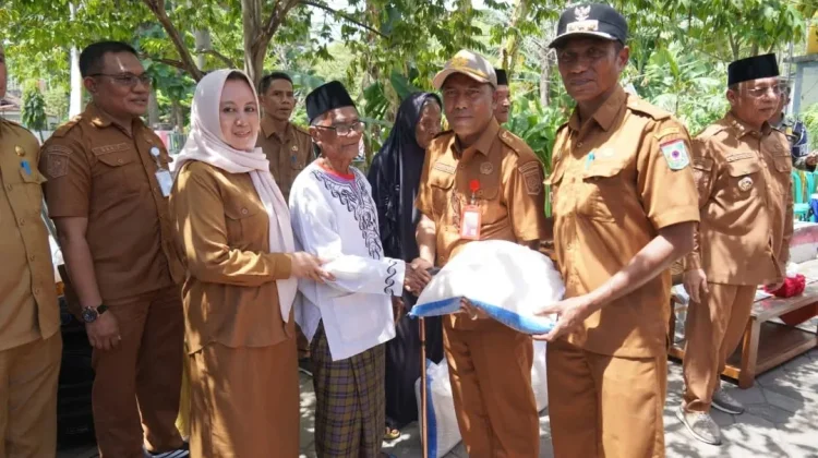 Pemkot Bima Salurkan CPP di Kelurahan Dara
