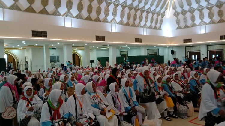392 Jemaah Haji Kloter LOP 2 Tiba di Asrama Haji Lombok, Siap Berangkat ke Madinah