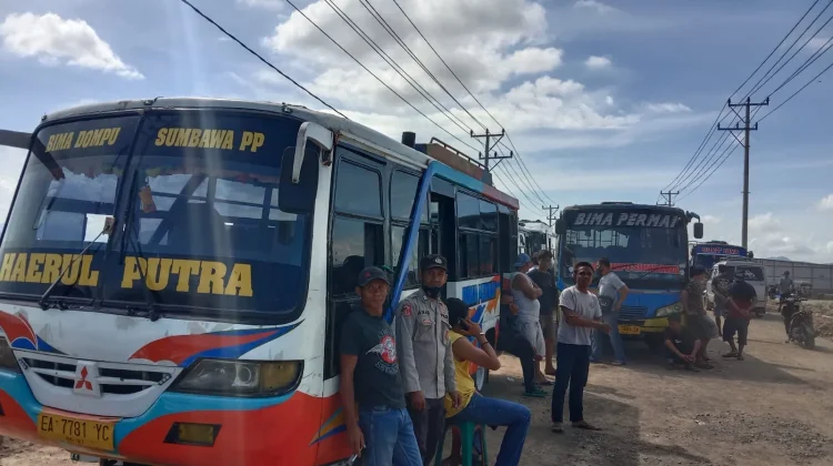 Transportasi Umum Dompu Kian Ditinggalkan, Peremajaan Jadi Solusi Mendesak