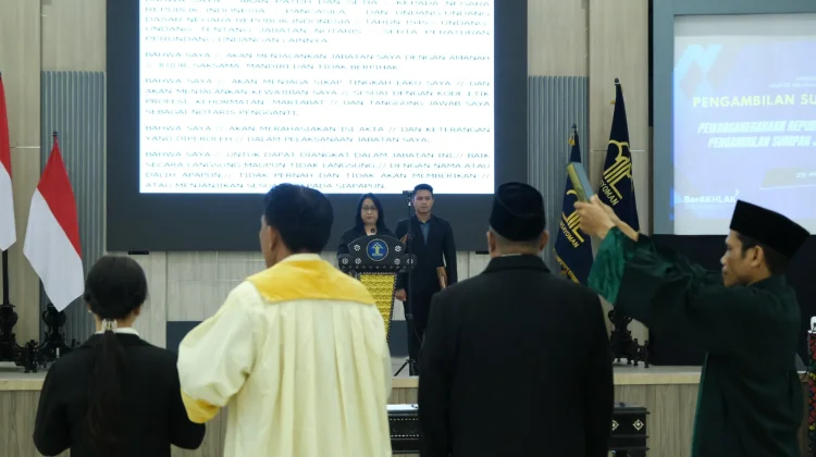 Kakanwil Kemenkum NTB Lantik dan Ambil Sumpah Jabatan Notaris Pengganti