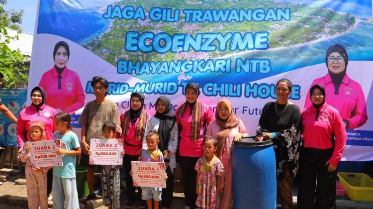 Bhayangkari NTB Ajak Warga Gili Trawangan Kelola Sampah Rumah Tangga