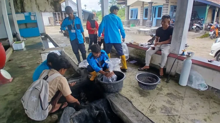 SMKPP Mataram Perkuat Link and Match, UKK Digelar Langsung di Industri
