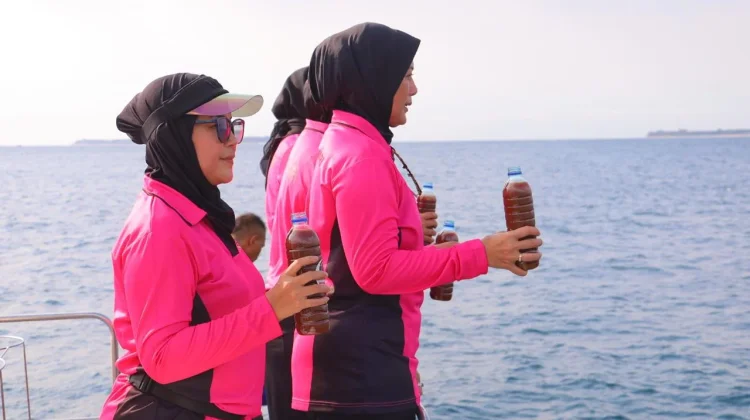 Bhayangkari Lombok Utara Dorong Pelaku Wisata Produksi Eco-Enzyme Mandiri