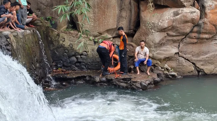 Evakuasi Korban Tenggelam, SAR Temukan Alfian di Pusaran Air Dam