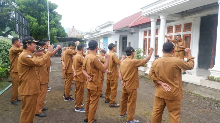 Apel Akhir April, Pemdes Bentek Perkuat Evaluasi dan Sinergi Pelayanan Publik