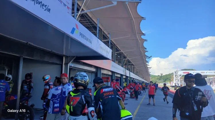 Fahmi Tercepat di MRS 150cc, Pembalap Tuan Rumah Aldiaz Tempel Ketat di Posisi Kedua