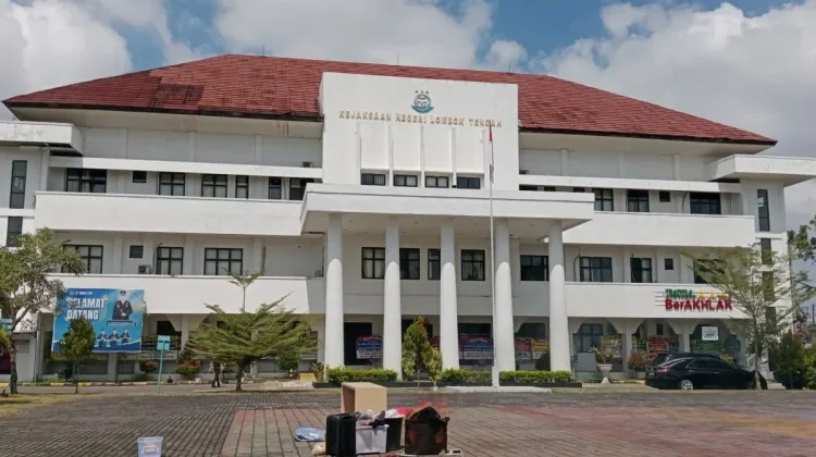 Kejari Lombok Tengah Segera Rilis Kerugian Negara Kasus Korupsi Truk Sampah