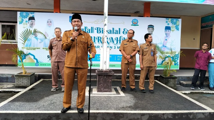 UPT Sarpras Dikpora Sediakan Lahan Parkir untuk Siswa SMKN 3 Mataram di Gelanggang