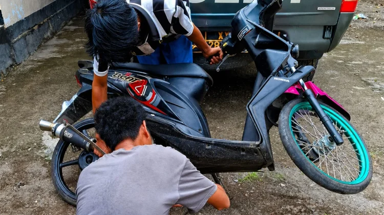 Knalpot Brong Dominasi Pelanggaran Remaja di Bayan, Polisi Fokus Pembinaan
