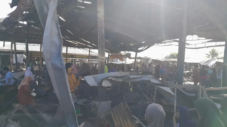 Kebakaran Pasar Pringgabaya Lumpuhkan Ekonomi, Ratusan Pedagang Terdampak