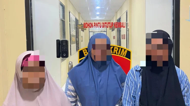 Polres Lombok Utara Amankan  Tiga Perempuan Penjualan Emas Palsu