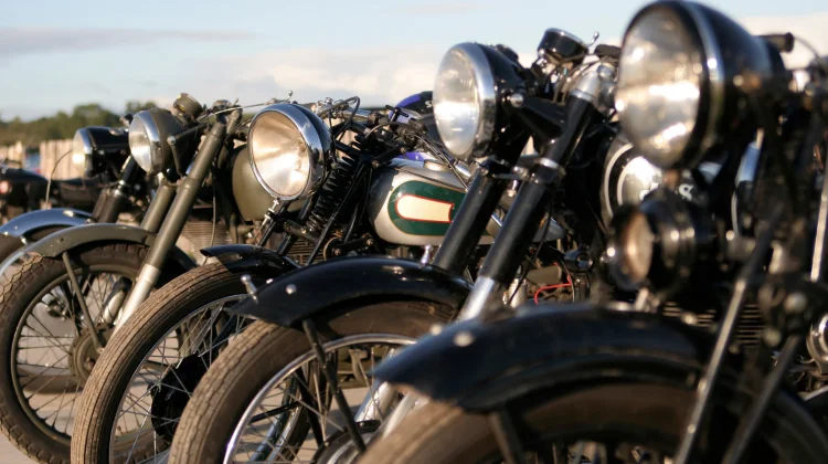 Jangan Sampai Salah Pilih! Ini Tips Cerdas Membeli Motor Tua Impian