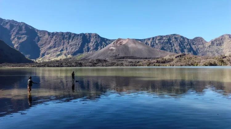 Geopark Rinjani Pertahankan Status Green Card UNESCO