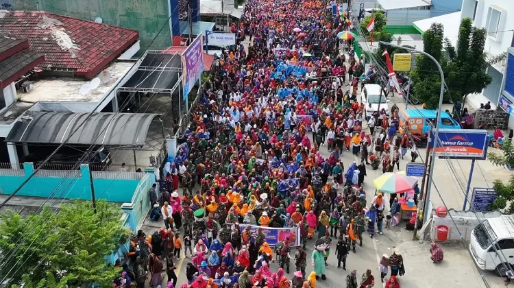 Festival Rimpu Mantika 2026 Dongkrak Minat Sarung Tenun dan UMKM Bima