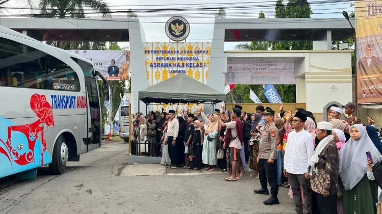 Polda NTB Kawal Keberangkatan 393 Jemaah Haji Kloter 7 Asal Lombok Tengah