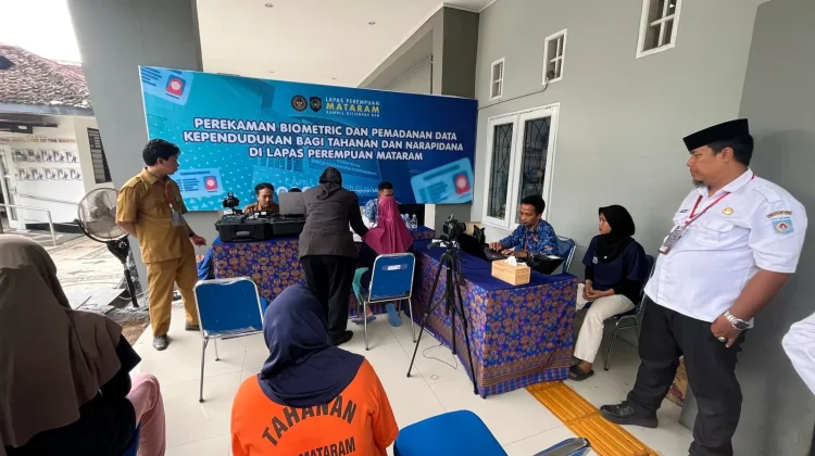 Jemput Bola di Lapas, Dukcapil Mataram Pastikan Hak Identitas Warga Binaan