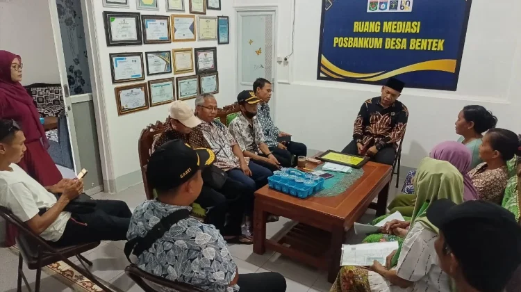 BLT Dana Desa Cair, 13 KPM di Desa Bentek Terima Bantuan Rp900 Ribu untuk Tiga Bulan