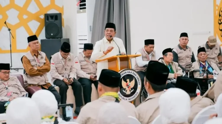Bupati Lombok Timur Lepas JCH Kloter 9 Embarkasi Lombok