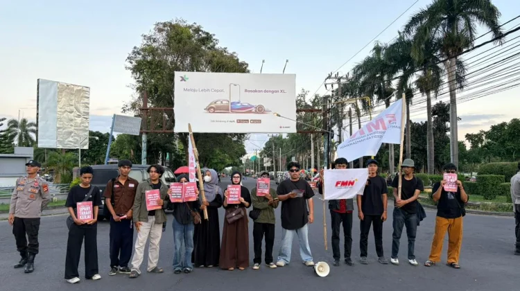 FMN Lotim Gelar Mimbar Bebas di Selong, Soroti Isu Buruh dan Pendidikan