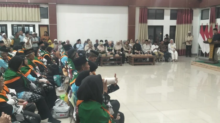 Jemaah Haji Diminta Jaga Nama Baik Daerah
