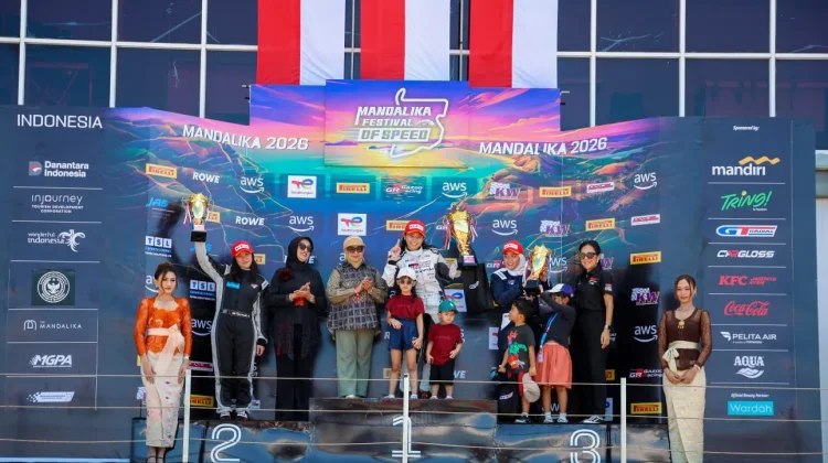Keseruan Balap Kartini Race MFoS: Duel Sengit hingga Dominasi Alinka di Lintasan