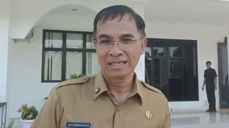 Sekda Loteng Penuhi Panggilan Jaksa, Diperiksa Dua Kasus Korupsi