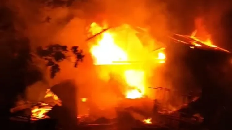Satu Unit Rumah di Kota Bima Terbakar