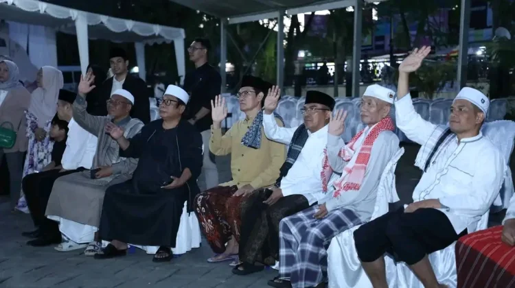 Tangis Haru Iringi Keberangkatan 277 Jamaah Haji Lombok Tengah