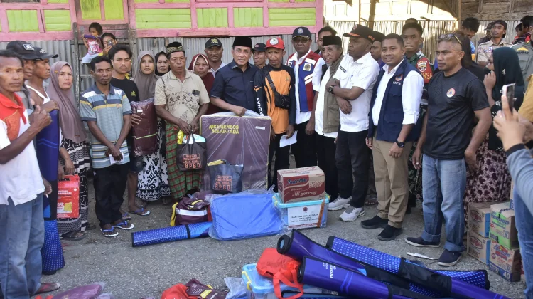 Pemkab Bima Pastikan Penanganan Cepat, Korban Kebakaran Monta Terima Bantuan