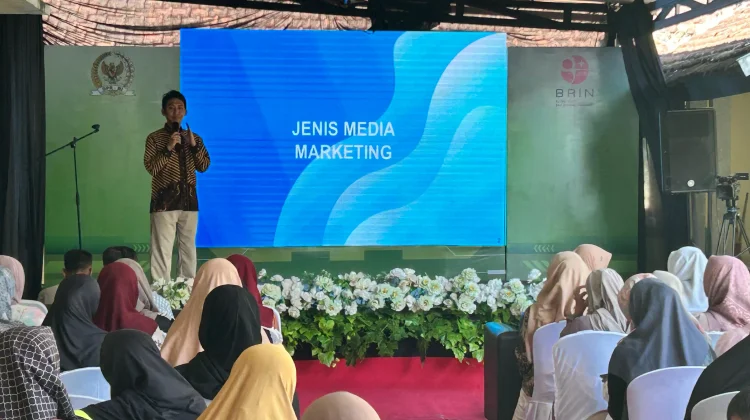 Bidik Perluasan Pasar Online, Pelaku IKM di Loteng Dilatih Pemasaran Digital