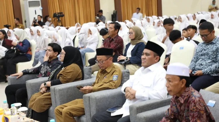 Pelajar Lombok Tengah, Diajak Lawan Dampak Negatif Dunia Digital