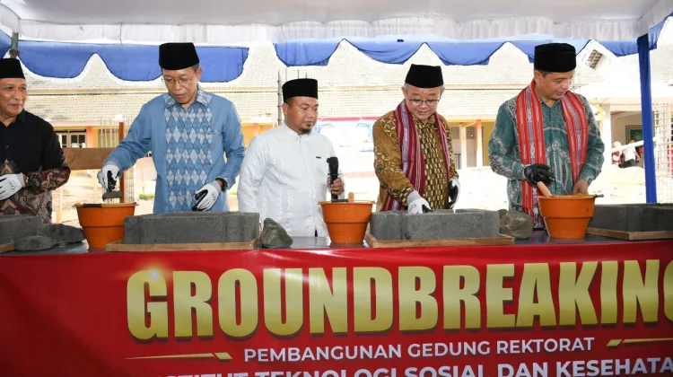 Mendikdasmen Letakkan Batu Pertama Gedung Rektorat ITSKes Muhammadiyah Selong