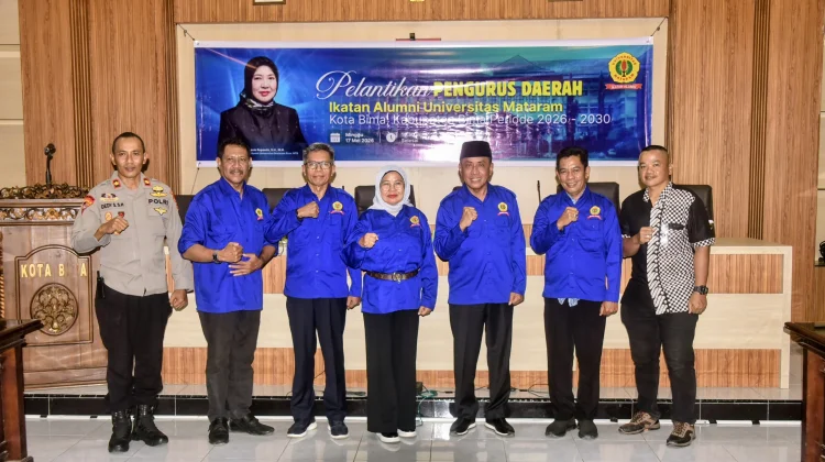 Hadiri Pelantikan IKA Unram, Bupati Bima Dorong Kolaborasi Bangun Daerah