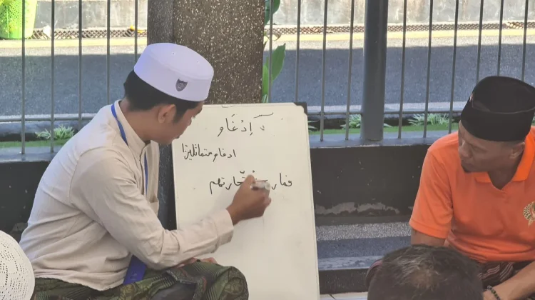 Hijrah dari Balik Jeruji, Warga Binaan Lapas Selong Belajar Huruf Hijaiyah