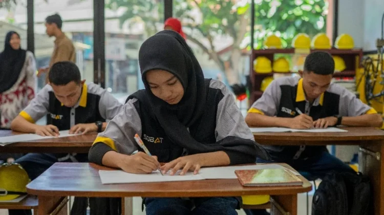 AMMAN Buka Beasiswa SMK Unggulan 2026