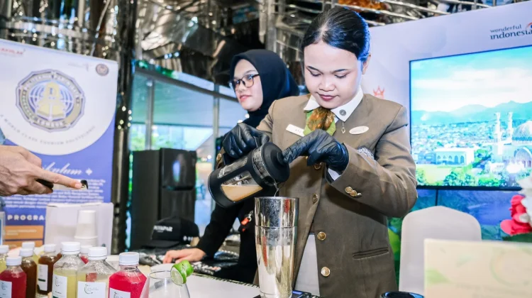 Poltekpar Lombok Tampilkan Karya Inovatif Mahasiswa di Rakornas Pariwisata 2026