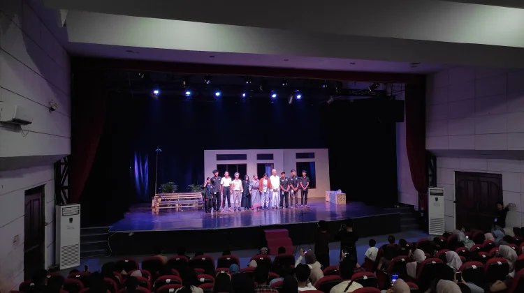 Teater TeReng SMKN 3 Mataram Borong 8 Nominasi di PTP V 2026