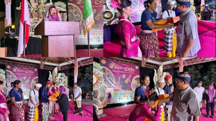 Dharma Santi SMAN 3 Mataram Dihadiri Ribuan Warga di Pura Mayura