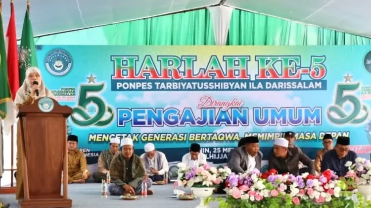 Harlah Kelima Ponpes Kuripan Wabup Nurul Adha Janji Bangun Kelas