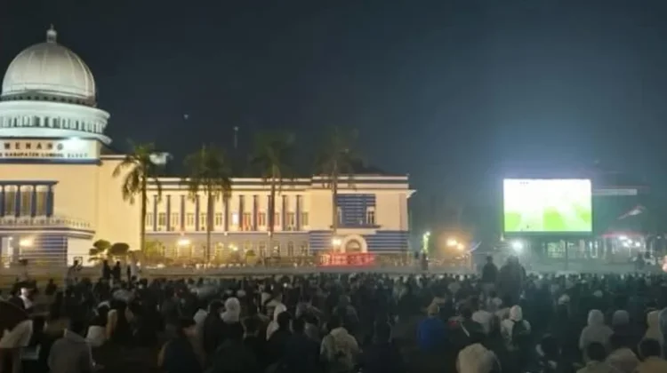 Nobar Liga Champions Bersama LAZ Sukses Hidupkan Kota Gerung