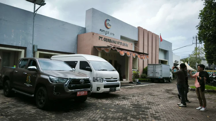 PT GNE Diminta Perbanyak Produksi Paving Block jelang Proyek Akhir Tahun