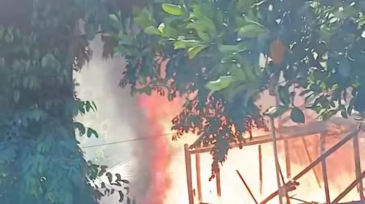 Dua Rumah Warga di Wera Bima Hangus Terbakar