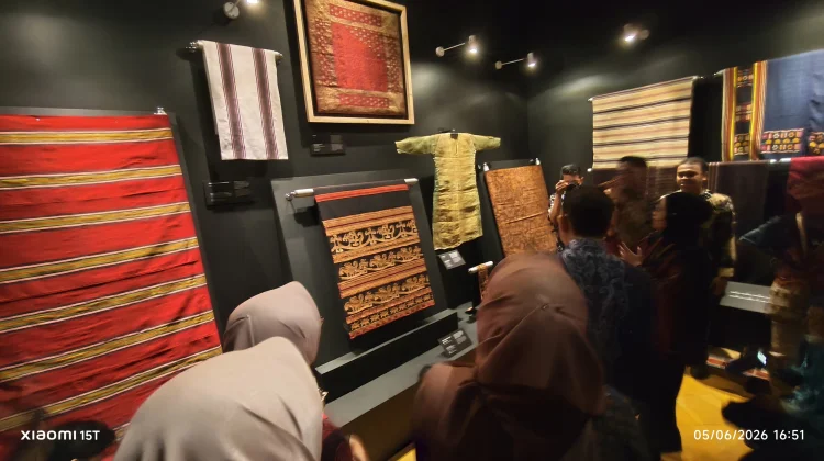 Museum NTB Pamerkan Kain Osap di Pameran Nasional Nusa Wastra