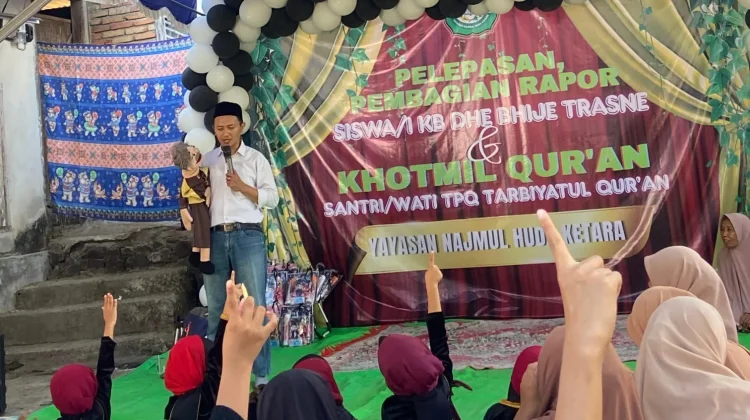 Pelepasan Siswa KB Dhe Bhije Trasne Jadi Momentum Pembinaan Generasi Berkarakter