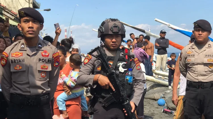 Polisi Amankan 10 Orang dalam Penggerebekan Dua Kampung di Ampenan