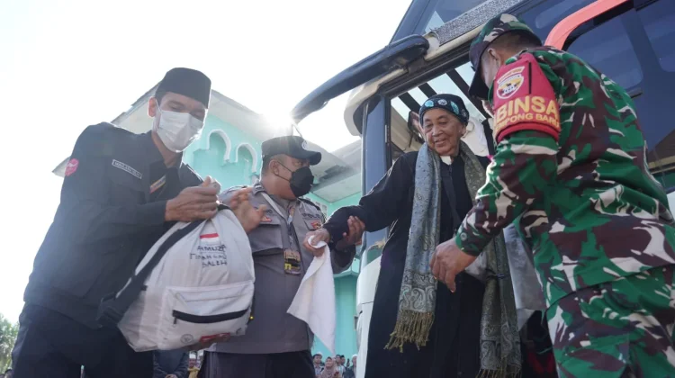 Jemaah Haji Wafat, Ahli Waris Terima Santunan Rp54,1 Juta