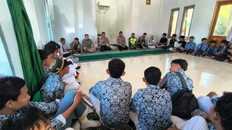 Polsek Bolo Satukan Pelajar, Cegah Tawuran lewat Pembinaan dan Deklarasi Damai